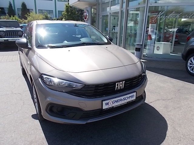 Fahrzeugabbildung Fiat Tipo Kombi Easy 1.0