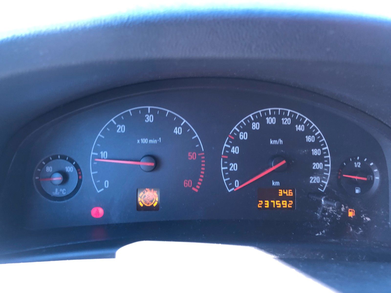 Fahrzeugabbildung Opel Vectra 2.2 DTI 16V Comfort