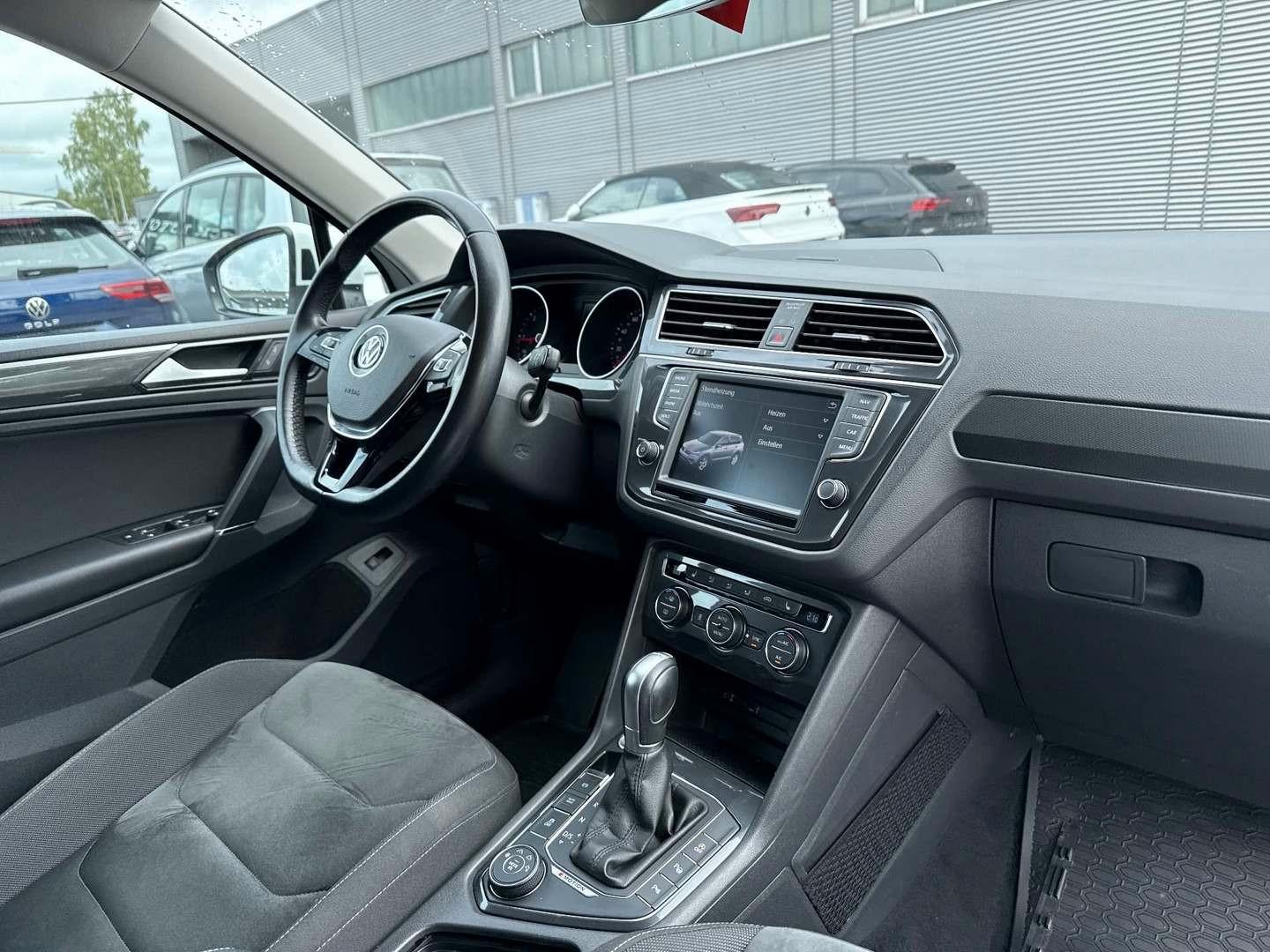 Volkswagen Tiguan Highline 4Motion DSG*LED*NAV*SHZ*ACC*CAM