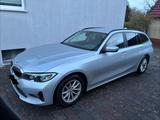 BMW 318d Touring Advantage Advantage