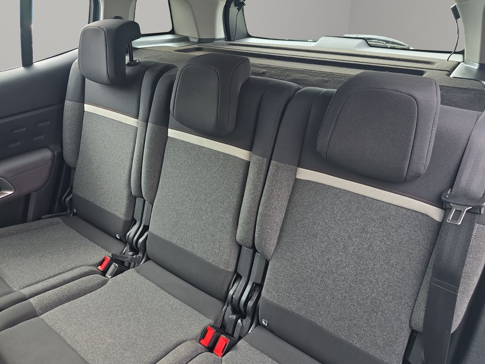 Fahrzeugabbildung Citroën C5 Aircross Live Klima Android Auto Apple CarPla
