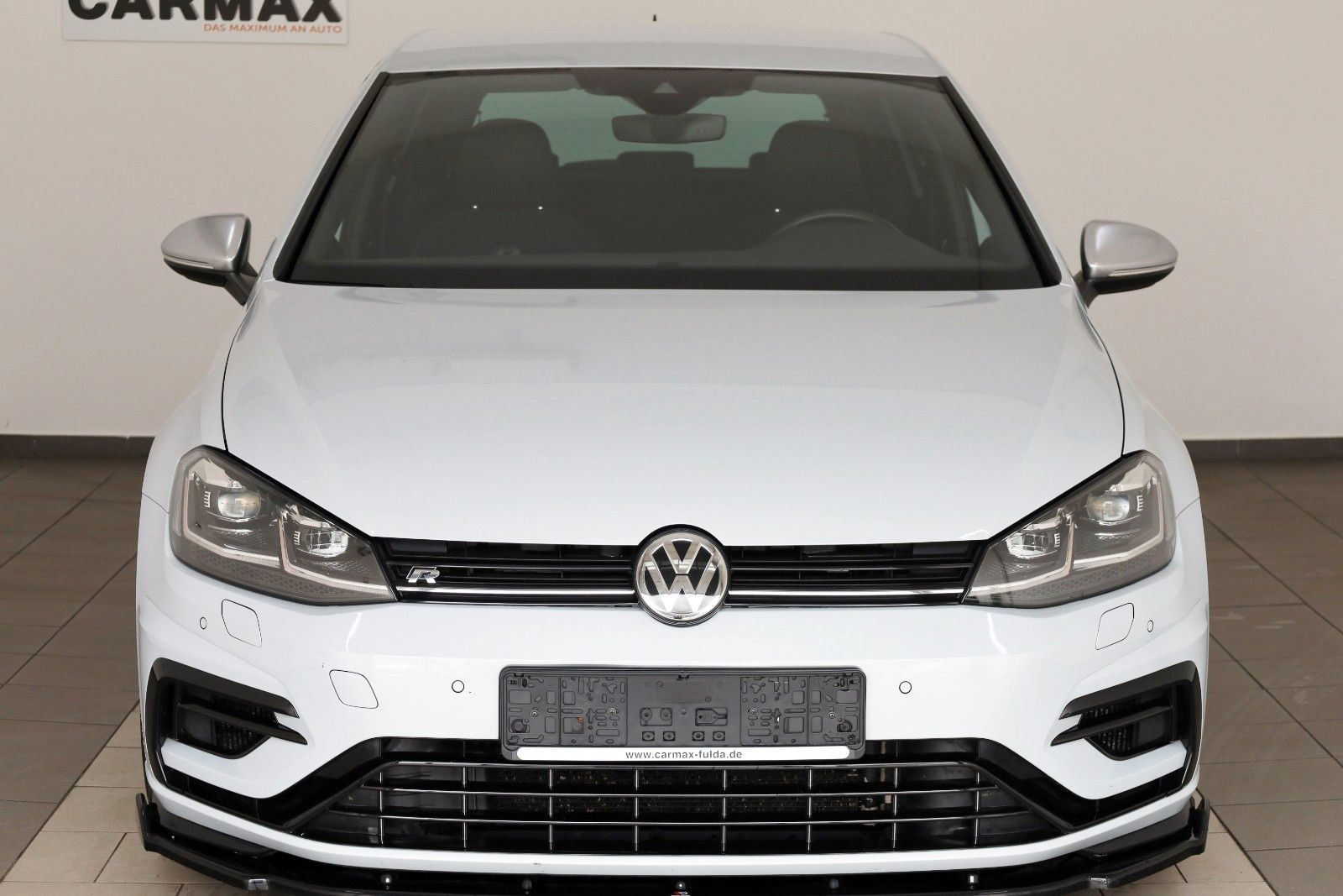 Fahrzeugabbildung Volkswagen Golf VII Lim. R 4M Navi,LED,PDC,Kamera,SH,SR+WR