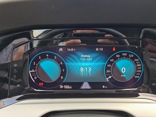 Fahrzeugabbildung Volkswagen Golf VIII TSI Move Kamera Navi LED VC