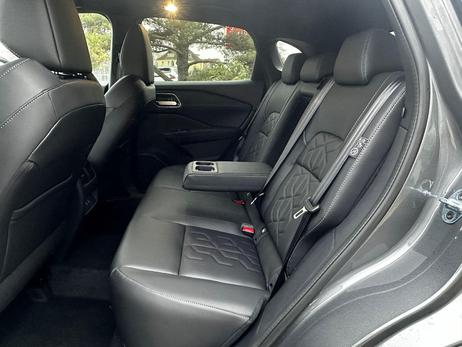 Fahrzeugabbildung Nissan Qashqai Tekna + e-Power