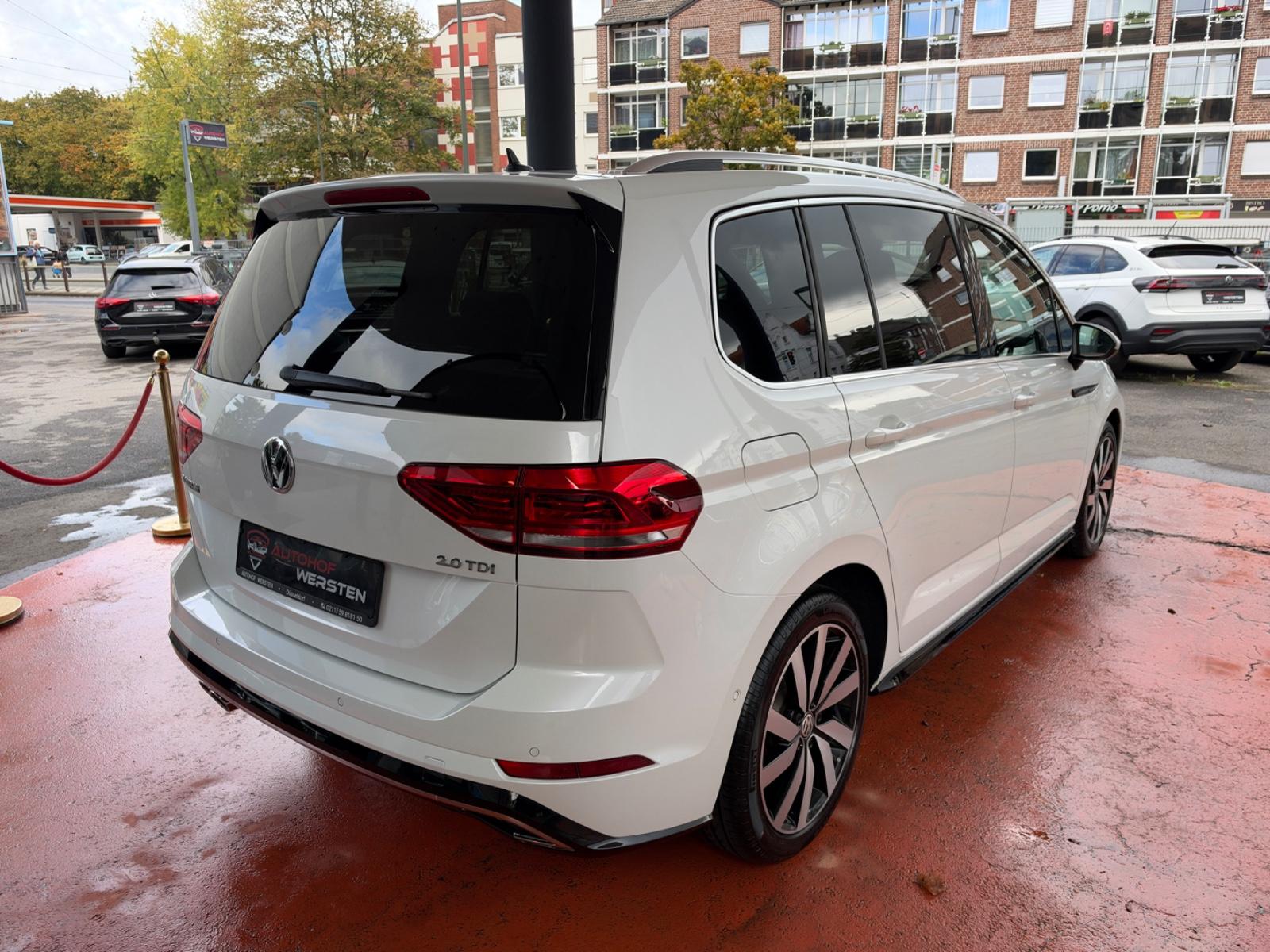 Volkswagen Touran 2.0 TDI, Highline, R-Line-Paket 1. Hand