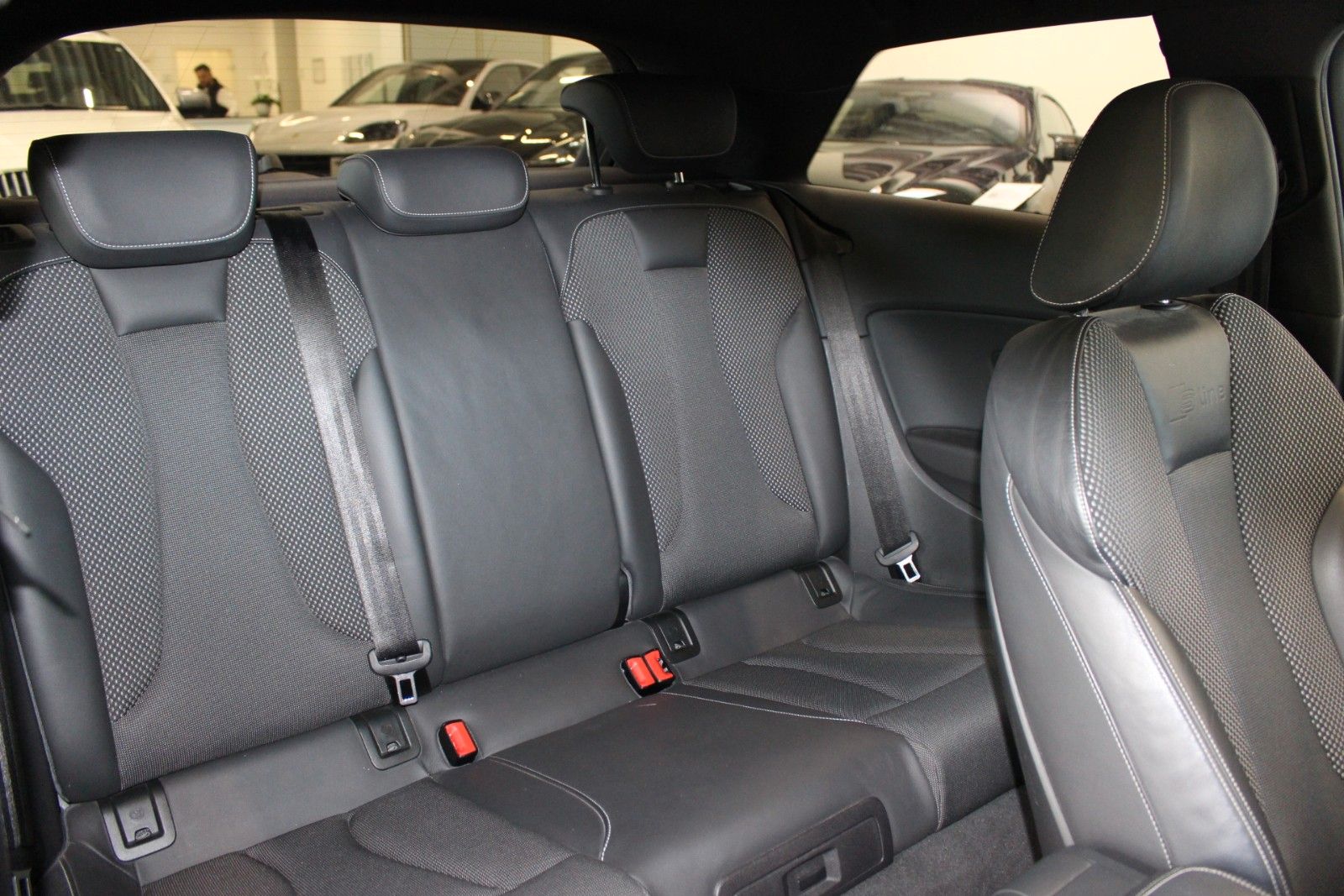 Fahrzeugabbildung Audi A3 1.8 TFSI S Line Sportpaket Quattro 18"Rotor