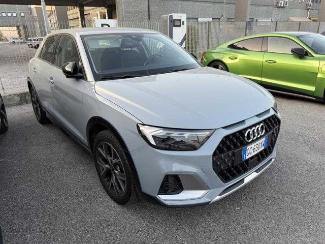 Audi AUDI A1 citycarver 30 TFSI Admired