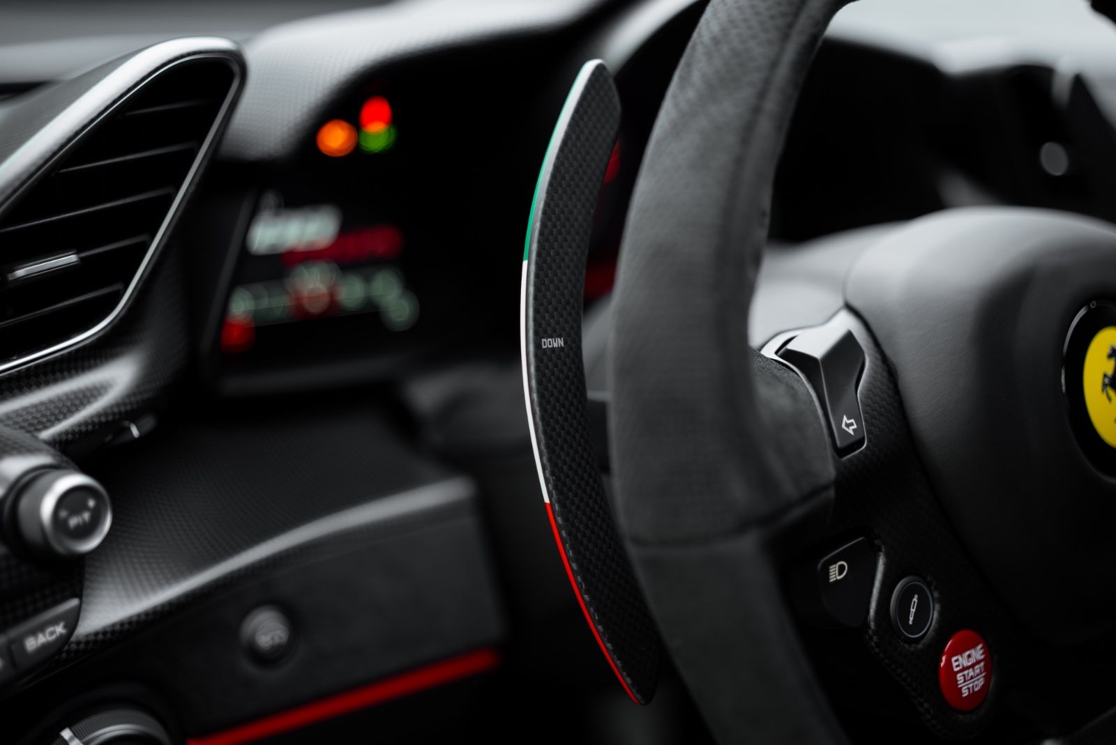 Fahrzeugabbildung Ferrari 488 Pista Piloti TOP/1. HD/LIMITED/CARBON/NEW