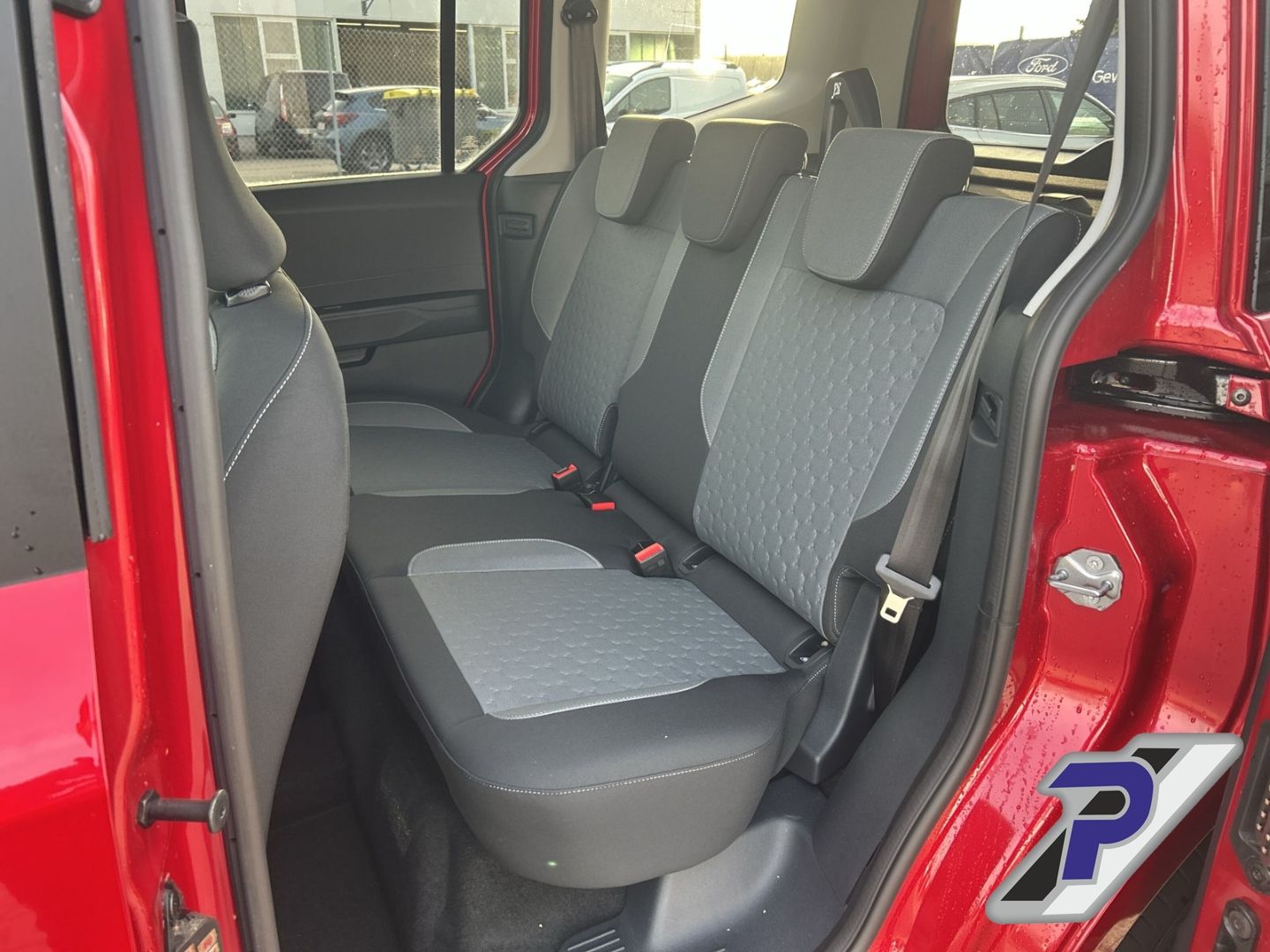Ford Tourneo Courier - Bild 22