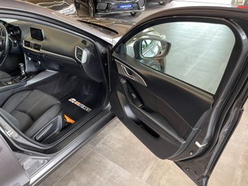 Mazda 3 Lim. Signature + *HUD*NAVI*KAMERA*LKHZ*SZHZ*