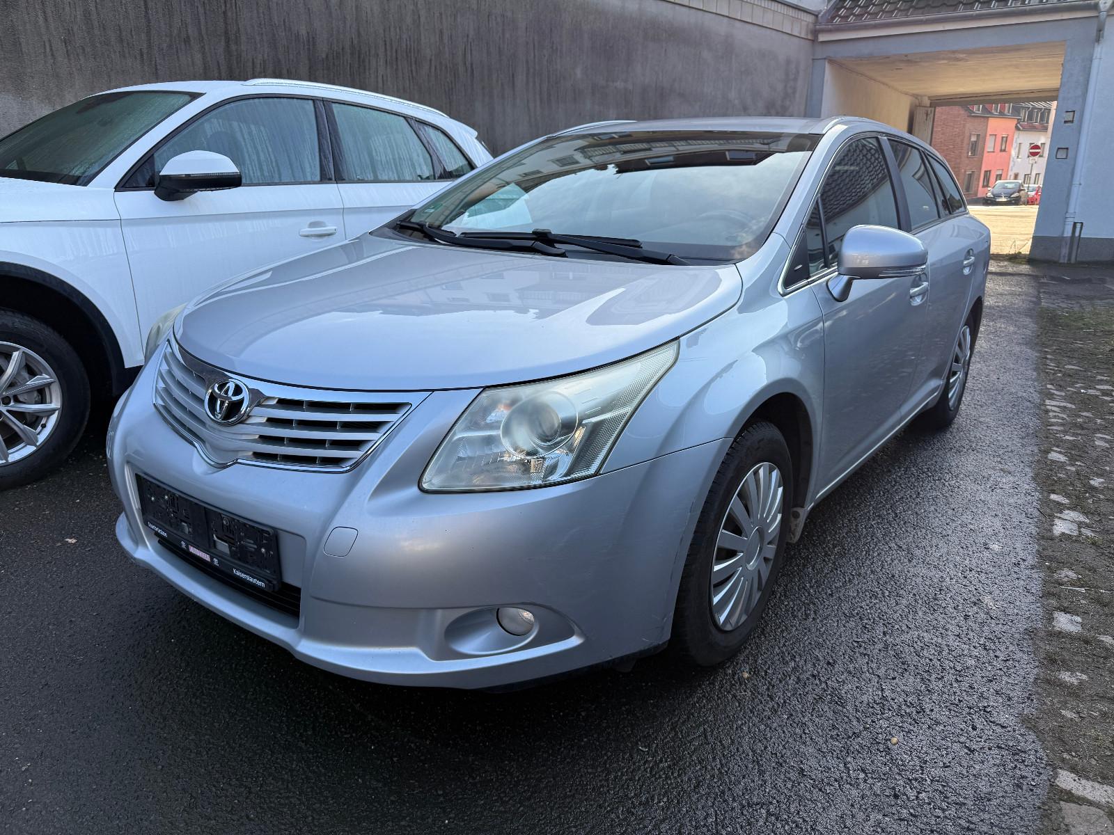 Toyota Avensis 1.8 Kombi Edition *Navi/Kamera/AHK*