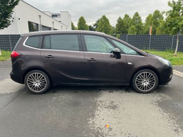 Opel Zafira - 9