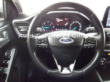 Ford Focus - 12