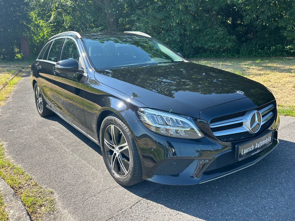 Image of Mercedes-Benz C 220