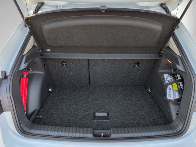 Fabia 1.0 TSI DSG TOUR LED+KAMERA+NAVI+SITZHEIZ+