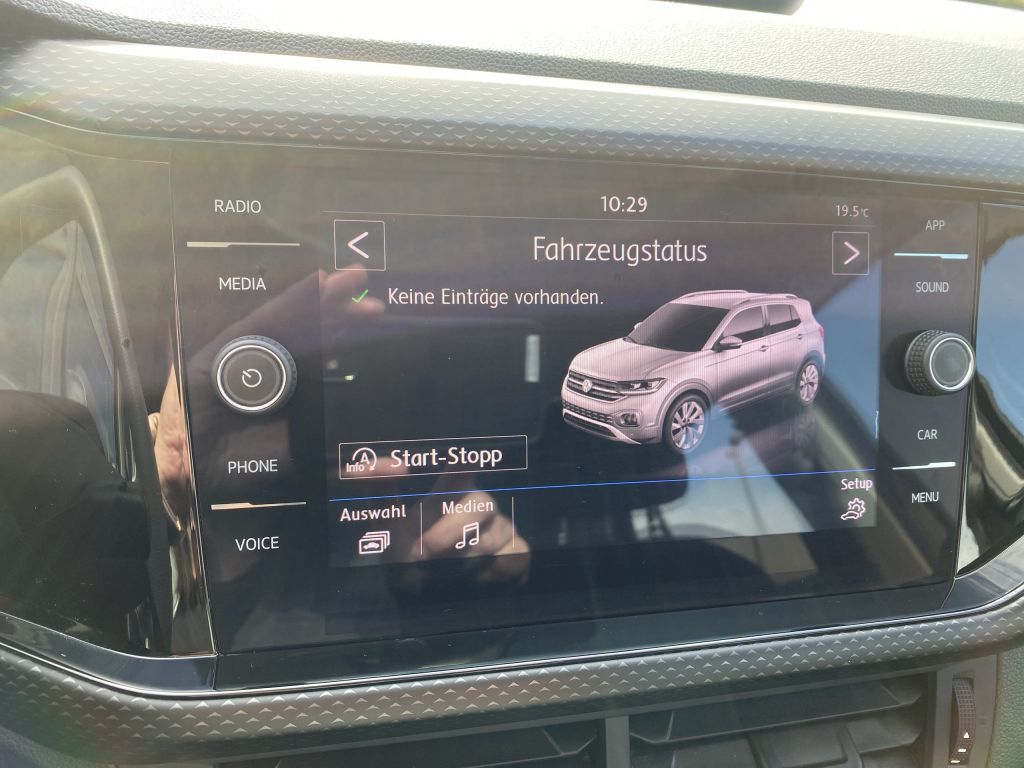 Fahrzeugabbildung Volkswagen T-Cross 1.0 TSI OPF Life *Sitzh. v*Lichtsensor*