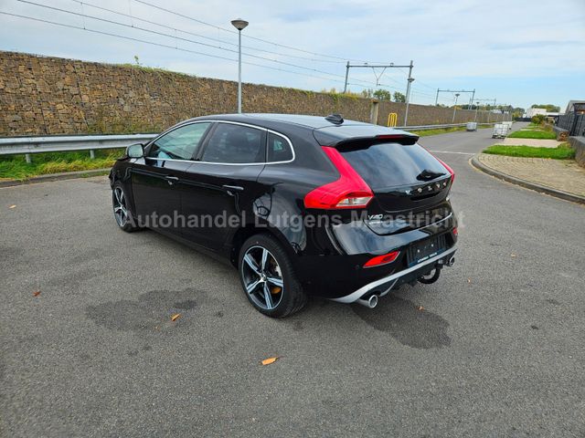 Volvo V40 R-Design  D2