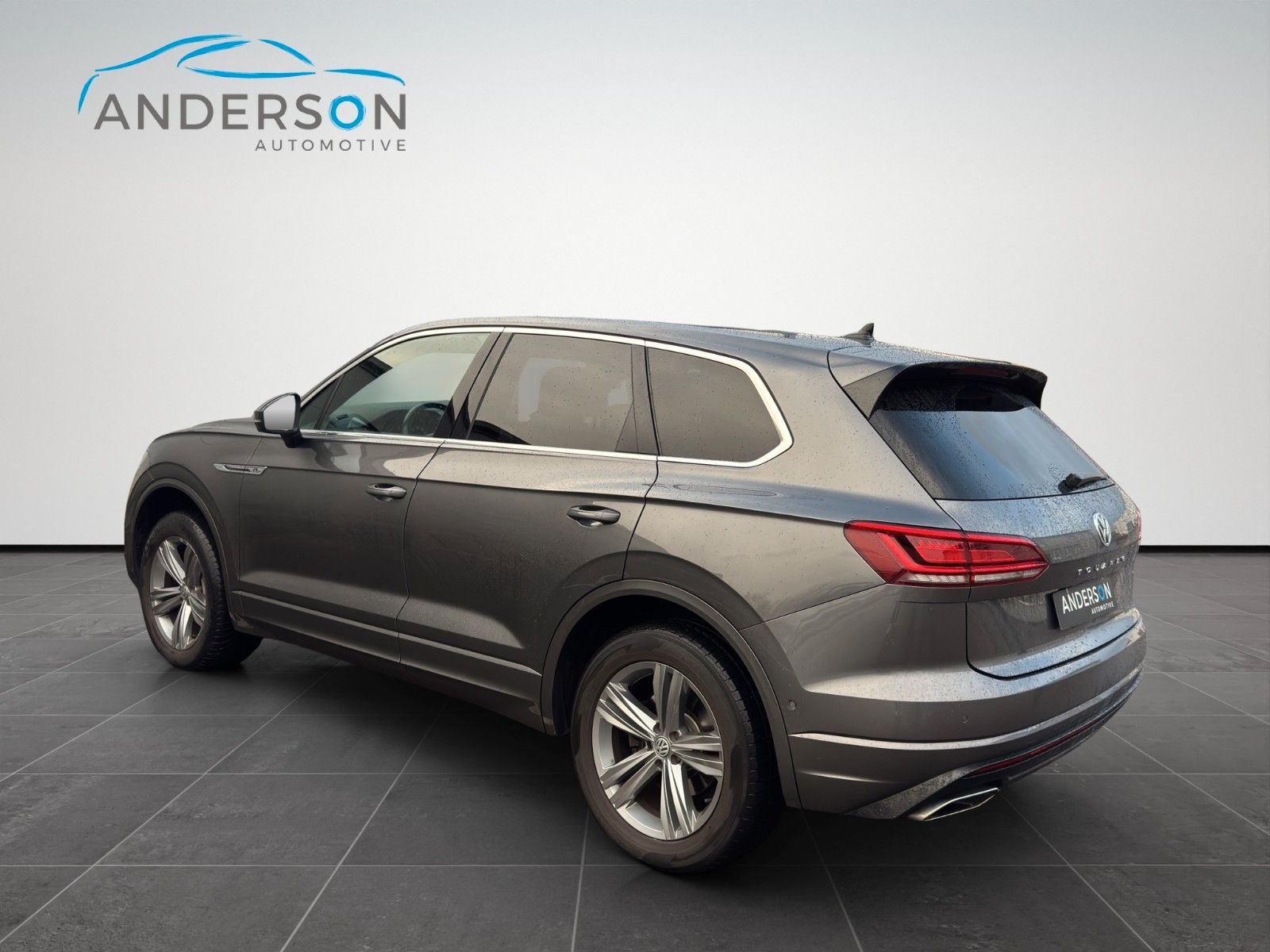 Fahrzeugabbildung Volkswagen TOUAREG 3.0 TDI 2xR-LINE HUD KAM TOTW ACTIV