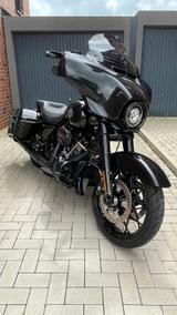 Harley-Davidson Harley Davidson Street Glide Special 5HD1 / J&H 