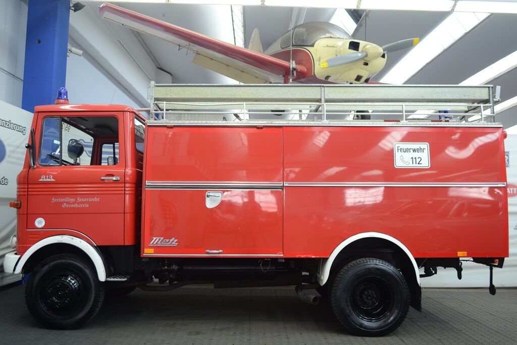 Fahrzeugabbildung Mercedes-Benz MB 813 TLF 8-SFeuerwehr | Tanklöschfahrzeug |