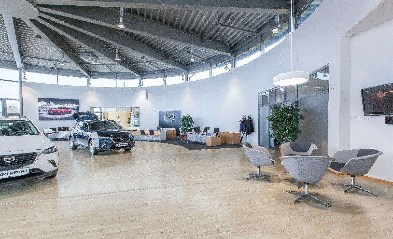 showroom-image-top