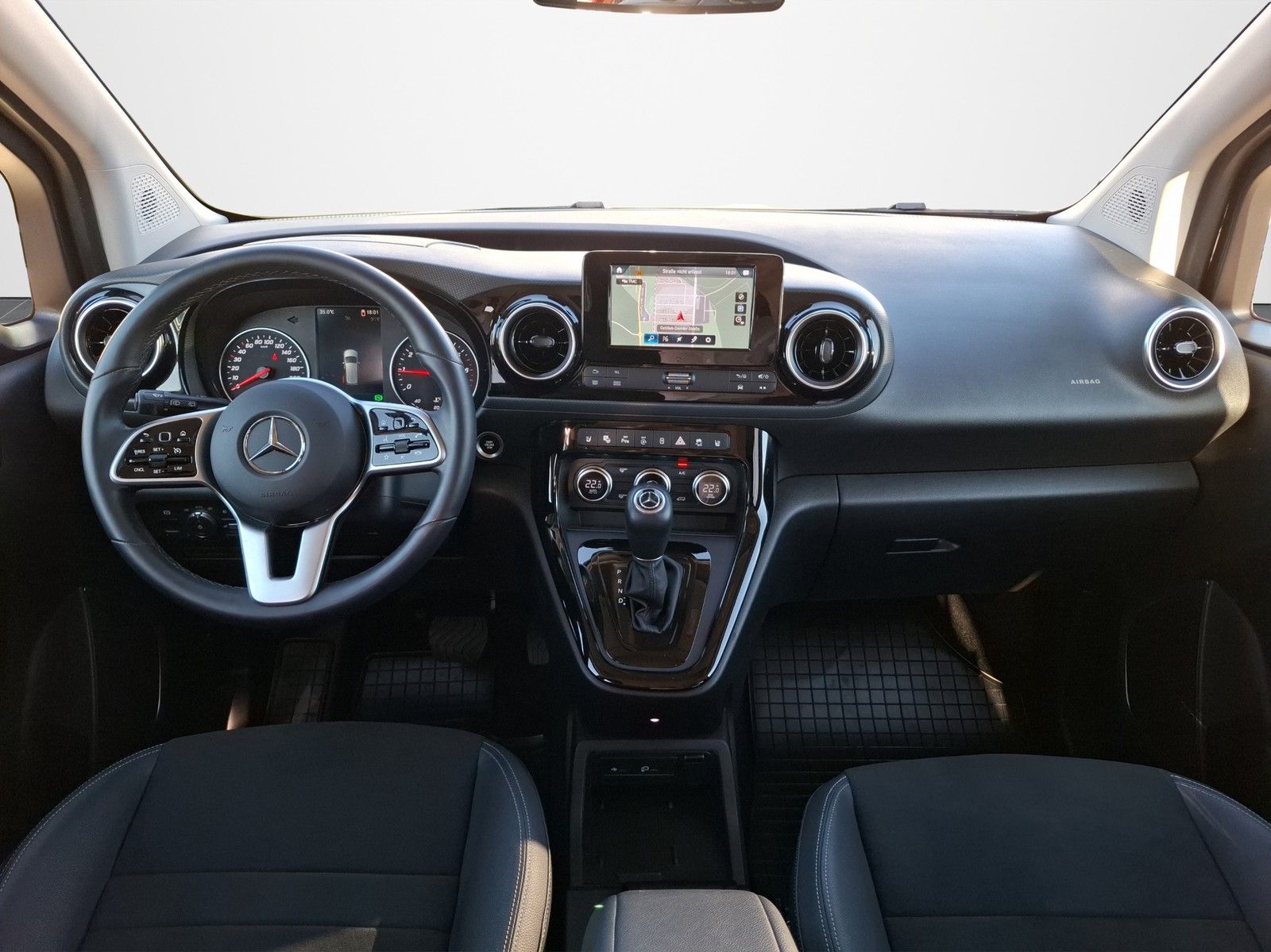 MERCEDES-BENZ T-Klasse 180 Style AUTOMATIK / NAVI / AHK / LED - Image 10