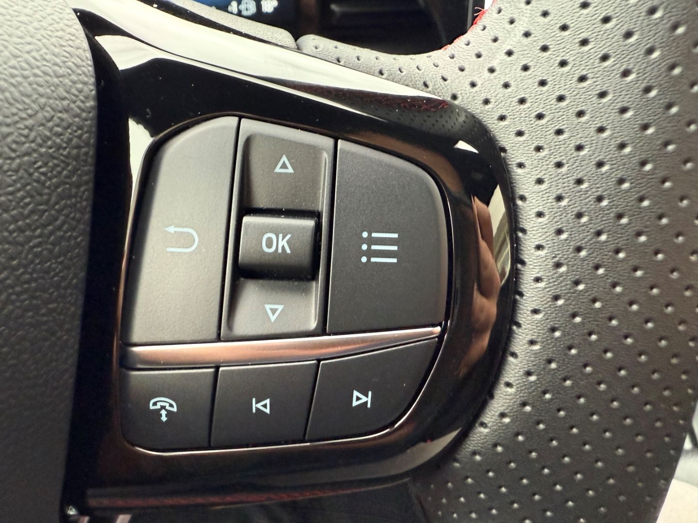 Fahrzeugabbildung Ford Puma ST-Line Navi Digitales Cockpit LED Apple Ca