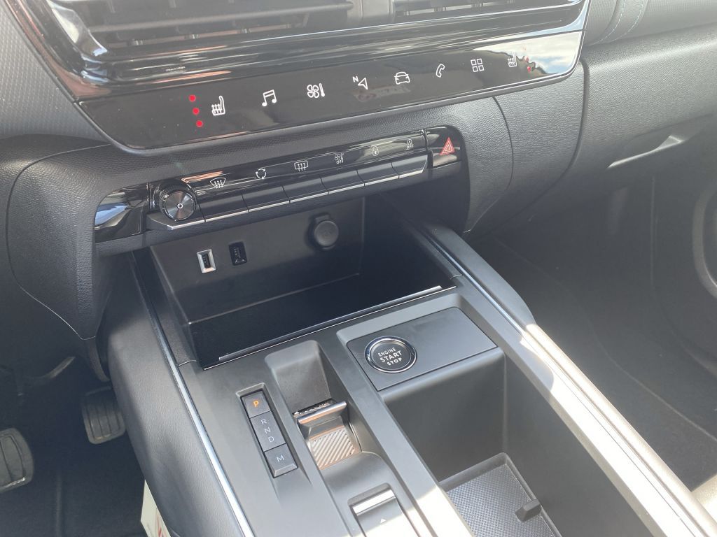 Fahrzeugabbildung Citroën C5 Aircross Hybrid 145 Automatik MAX *Allwetter*