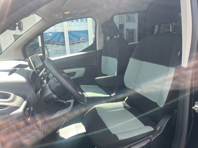 Berlingo Feel XL 1.2 *7-SITZER*SHZ*2-ZONEN*