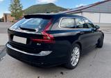 Volvo V90 B4 Diesel Momentum Pro, Leder, Navi, StandHz - Volvo V90 von privat