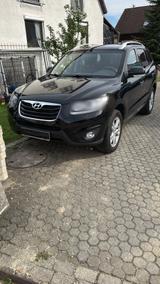 Hyundai Santa Fe - Hyundai SANTA FE aus 2011 mit Diesel-Antrieb