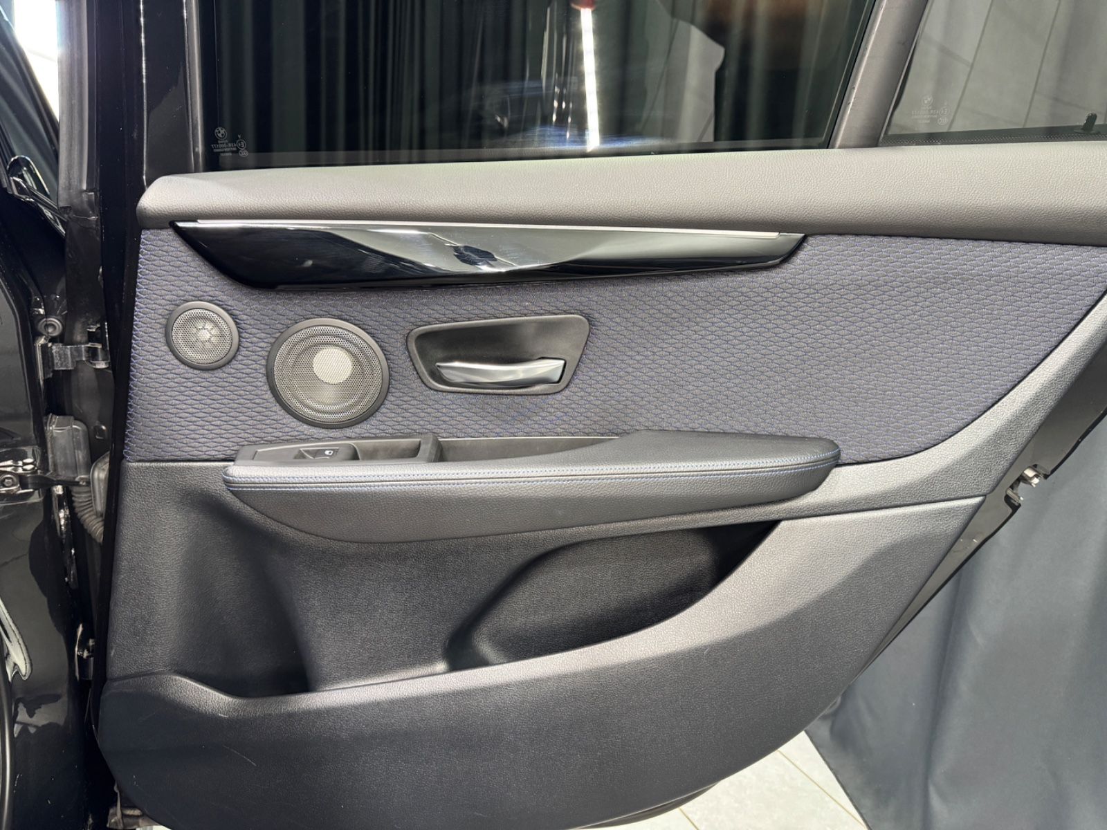 Fahrzeugabbildung BMW 220i Gran Tourer M Sport|AUTOMATIk|7-SITZER|NAVI