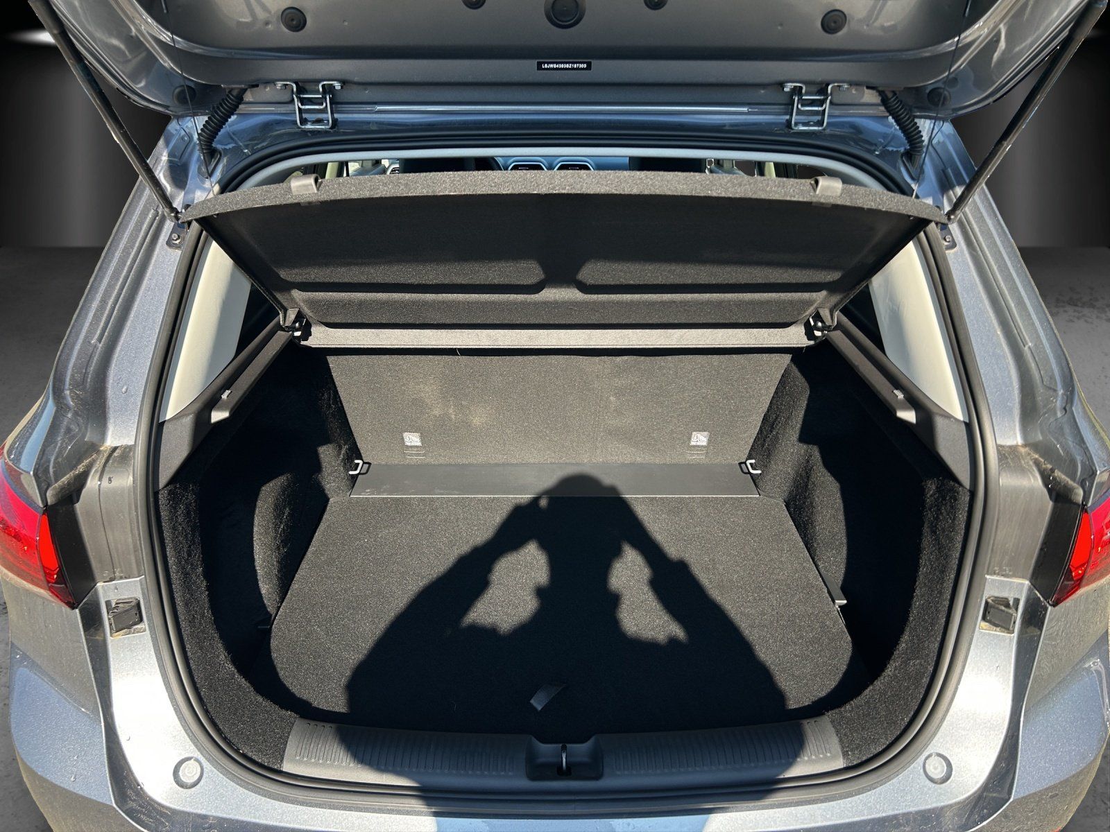 Fahrzeugabbildung MG MG ZS Luxury HEV