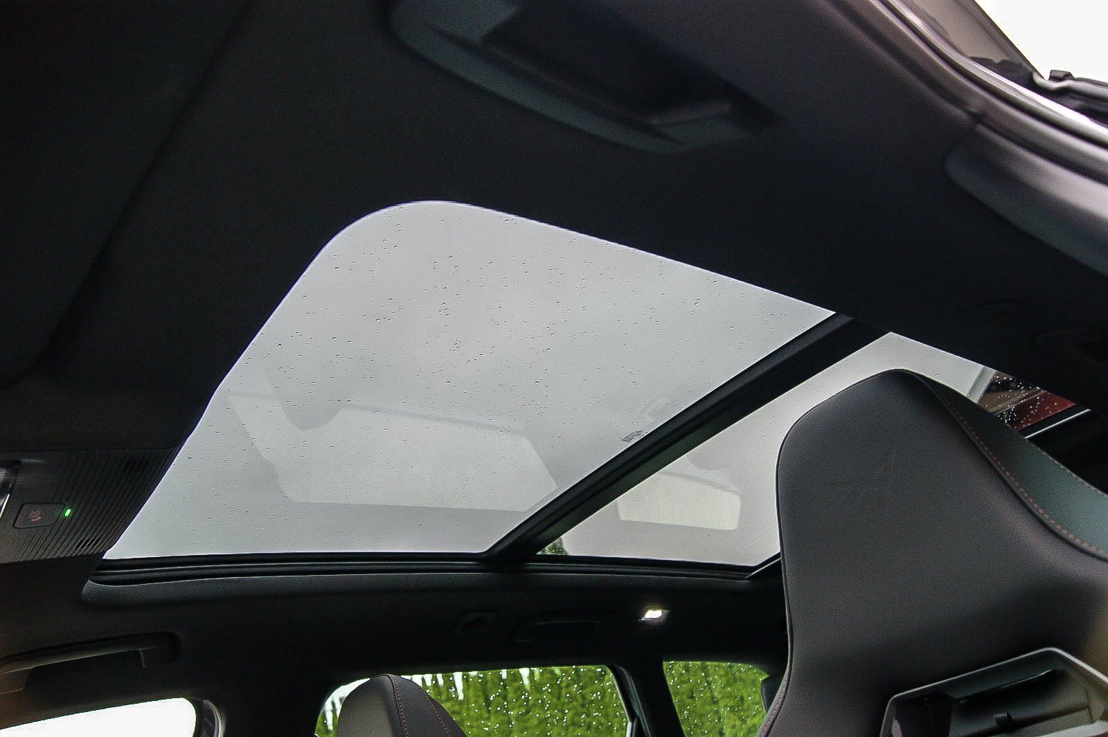 Fahrzeugabbildung CUPRA Leon Sportstourer e-Hybrid PANORAMA CARPLAY ACC