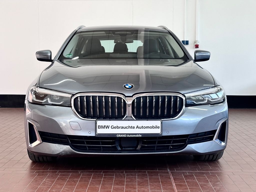 Image of BMW 520
