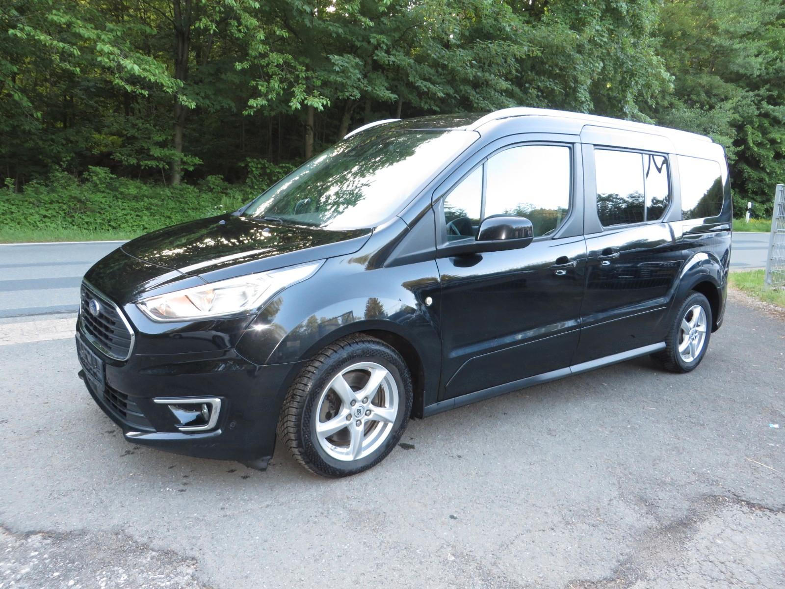 Ford Grand Tourneo Connect Titanium
