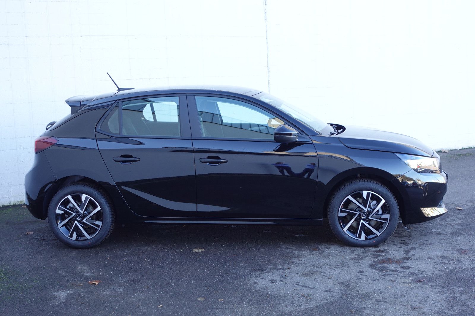 Fahrzeugabbildung Opel Corsa Hybrid Edition Sitzh.,Allwetter,LED,PDC