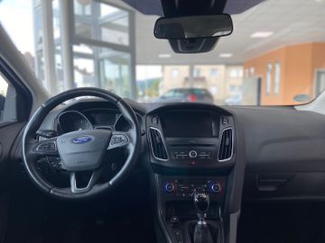 Ford Focus - 10