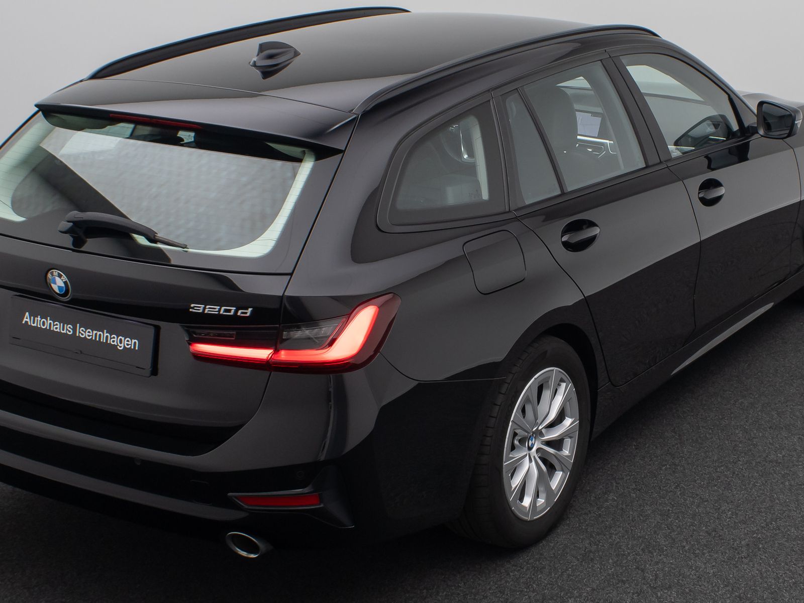 Fahrzeugabbildung BMW 320d DAB HiFi PDC Alarm Sport Geschwindigkeitsre