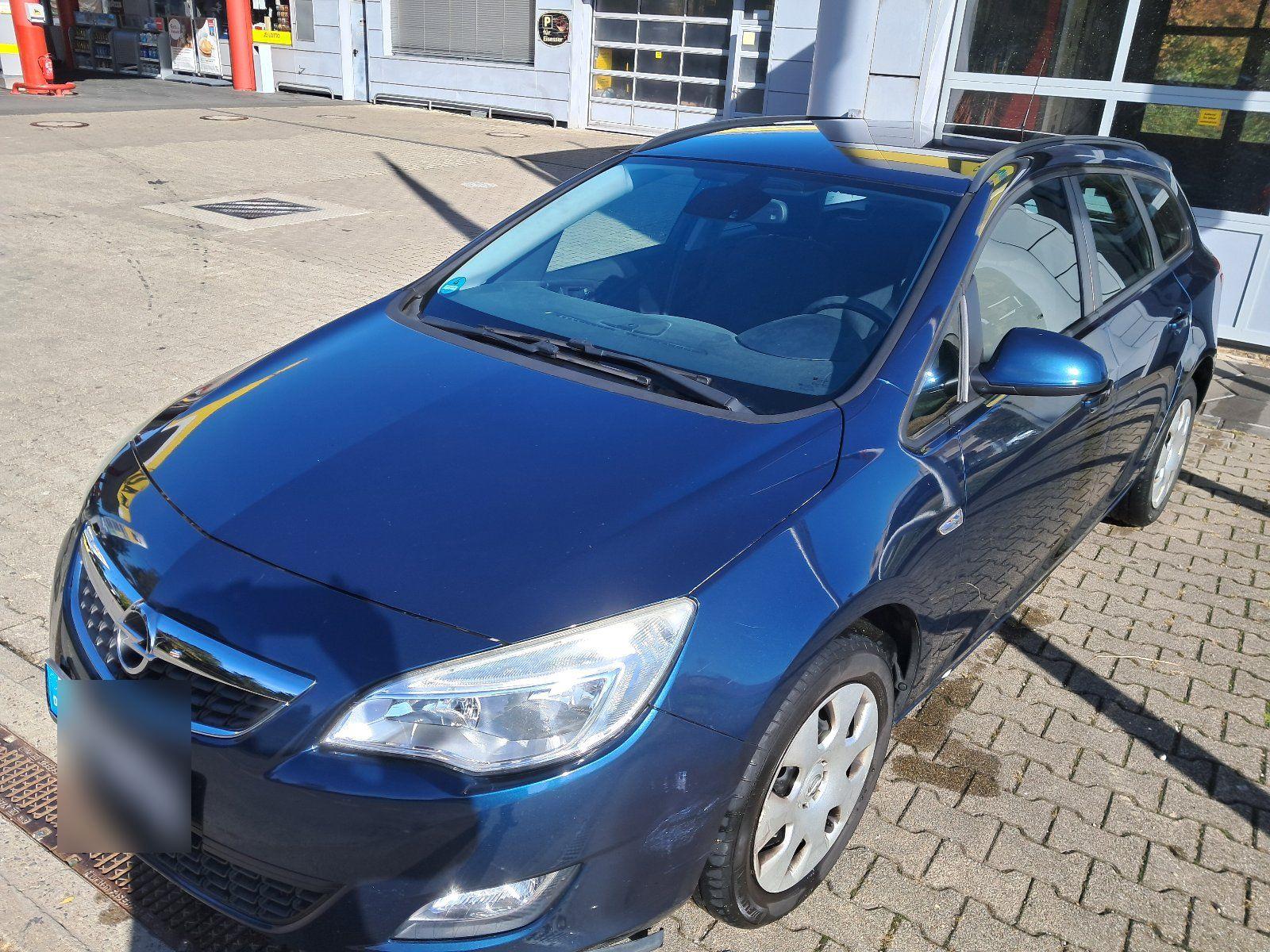 Opel Astra 2012 — engine 140 HP (103kW)