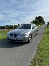 BMW 525xi A touring - - BMW 525 aus 2006: Kombi