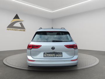 Volkswagen Golf - 6