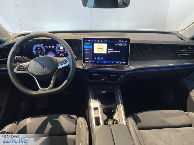 Passat Variant 1.5 eTSI DSG Business NAVI KLIMA