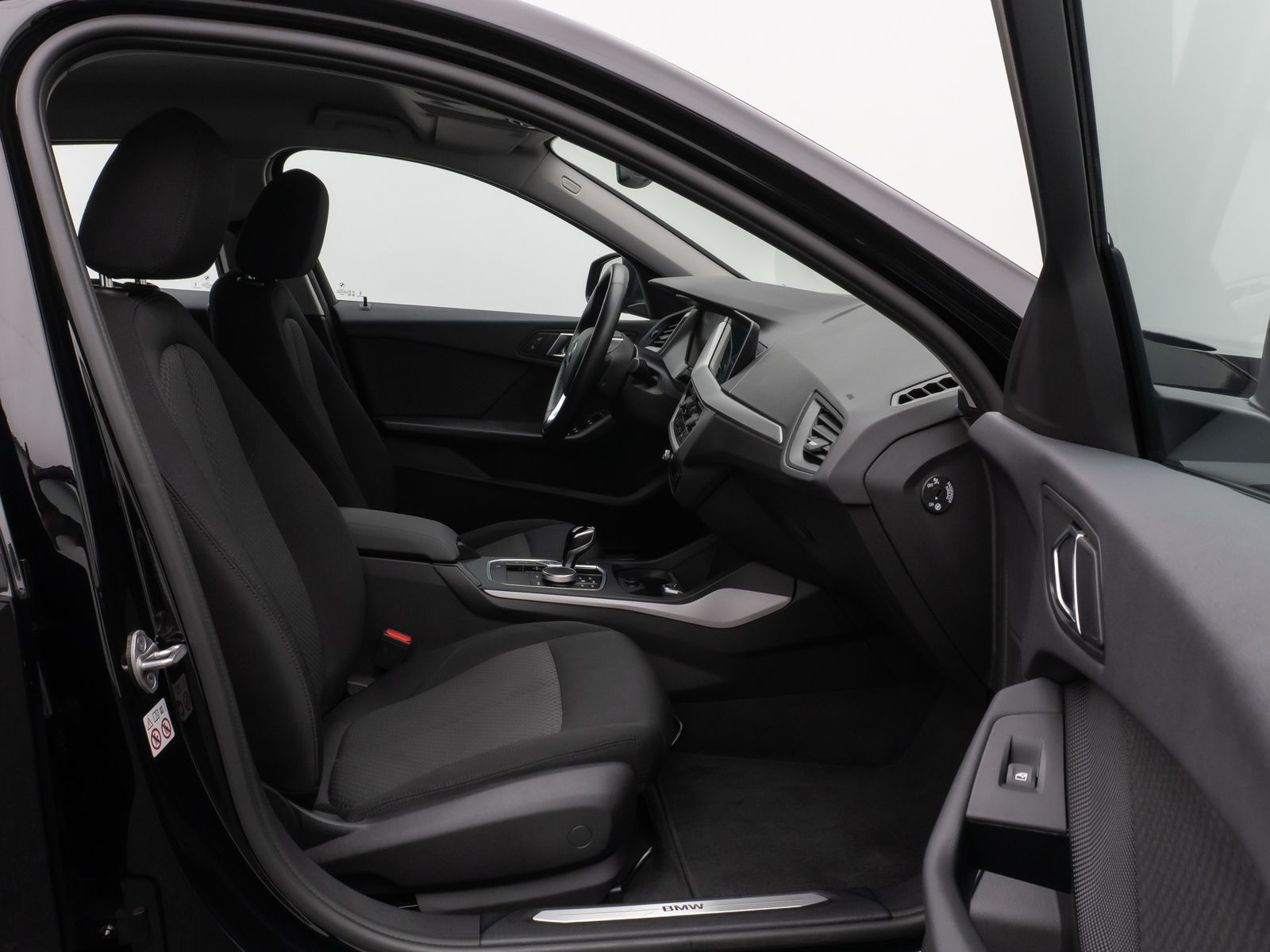 Fahrzeugabbildung BMW 116i CockPitPro DAB PDC LED Geschwindigkeitsreg