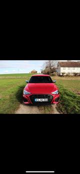 Audi S3 Limousine/ 8-fach Bereift - Audi S3 mit Benzin-Antrieb: 8l