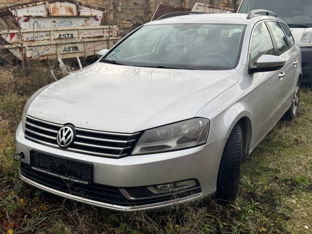 Volkswagen PASSAT 2.0 TDI BLUE-MOTION 4 MOTION NAVI