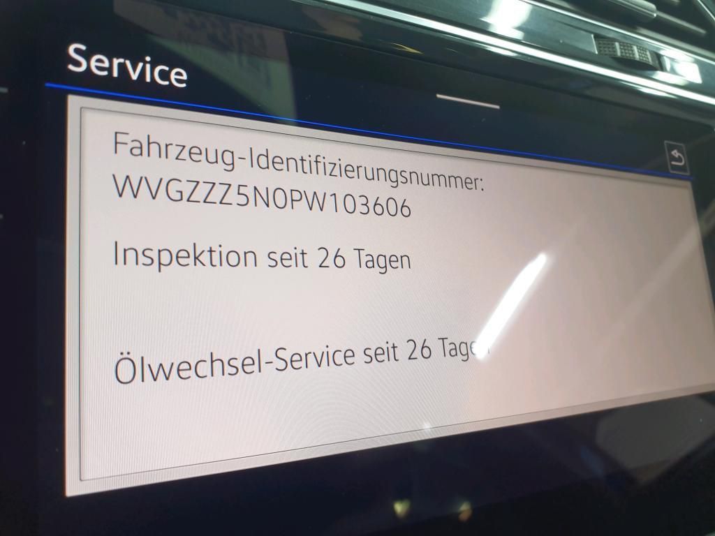 Volkswagen Tiguan R-Line 4Motion 2.0 TDI SCR AHK*PDC*RFK*SH