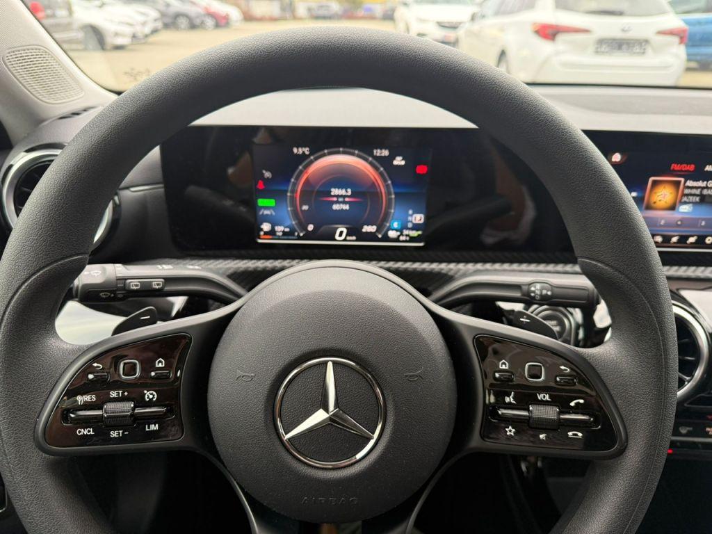 Mercedes-Benz A 250 e 8G-DCT Style