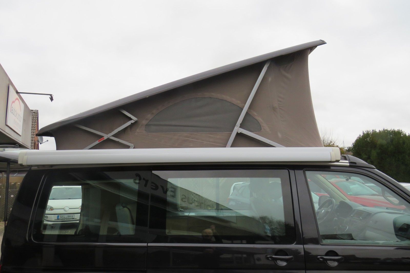 Fahrzeugabbildung Volkswagen T5 California 1.H SCHECKHEFT MOTOR TEILÜBERHOHLT