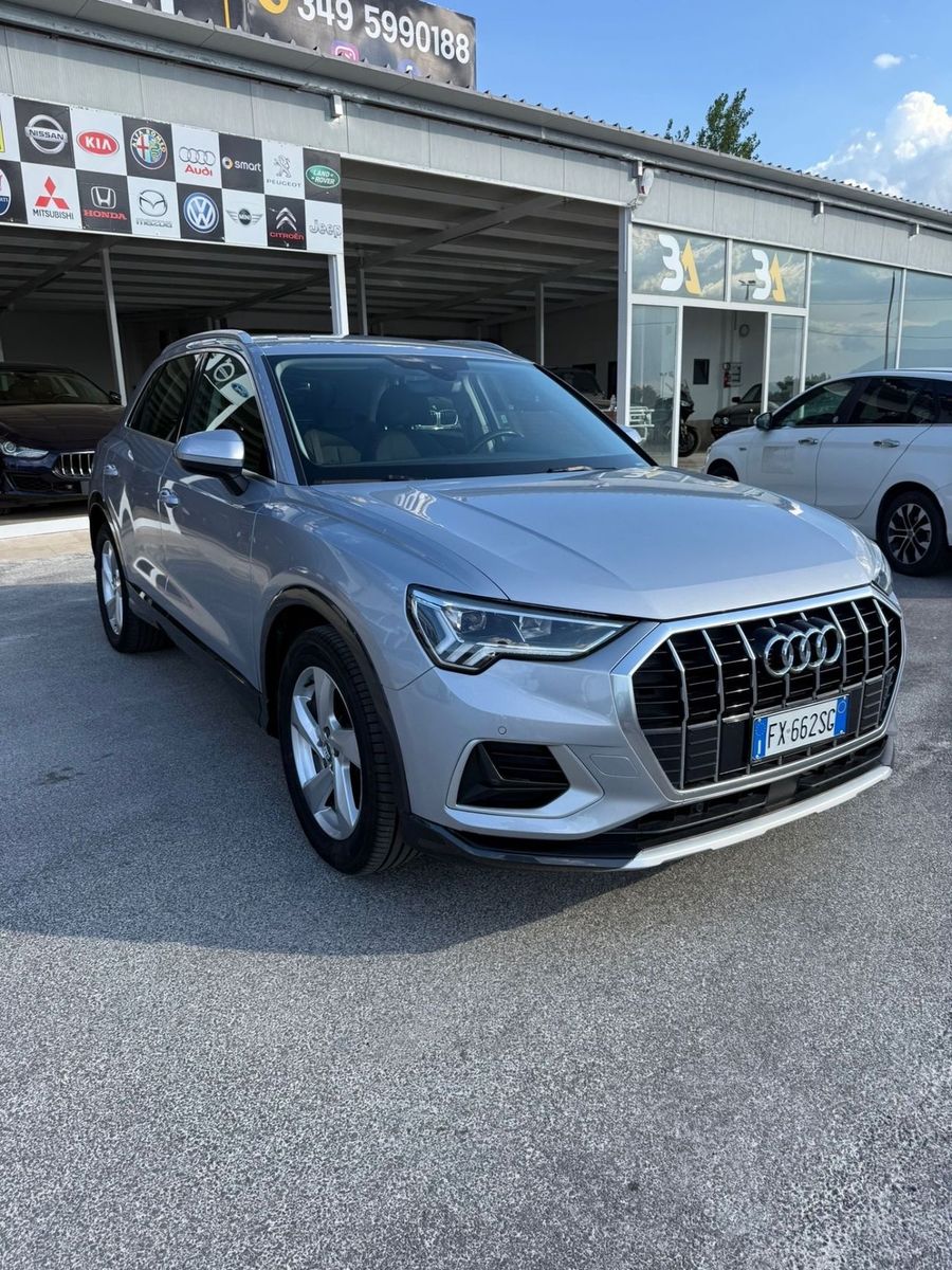 Audi Q3 35 TDI S tronic Business Advanced imagem 2